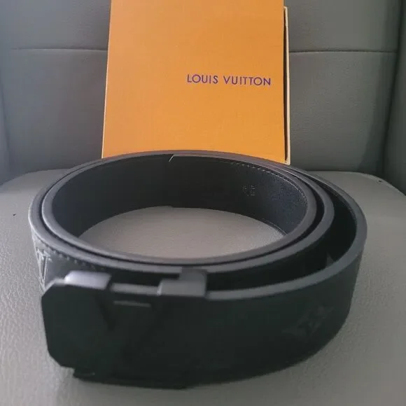 Authentic Louis Vuitton Monogram Black Belt 46/115 AC1425 - Picture 7 of 7